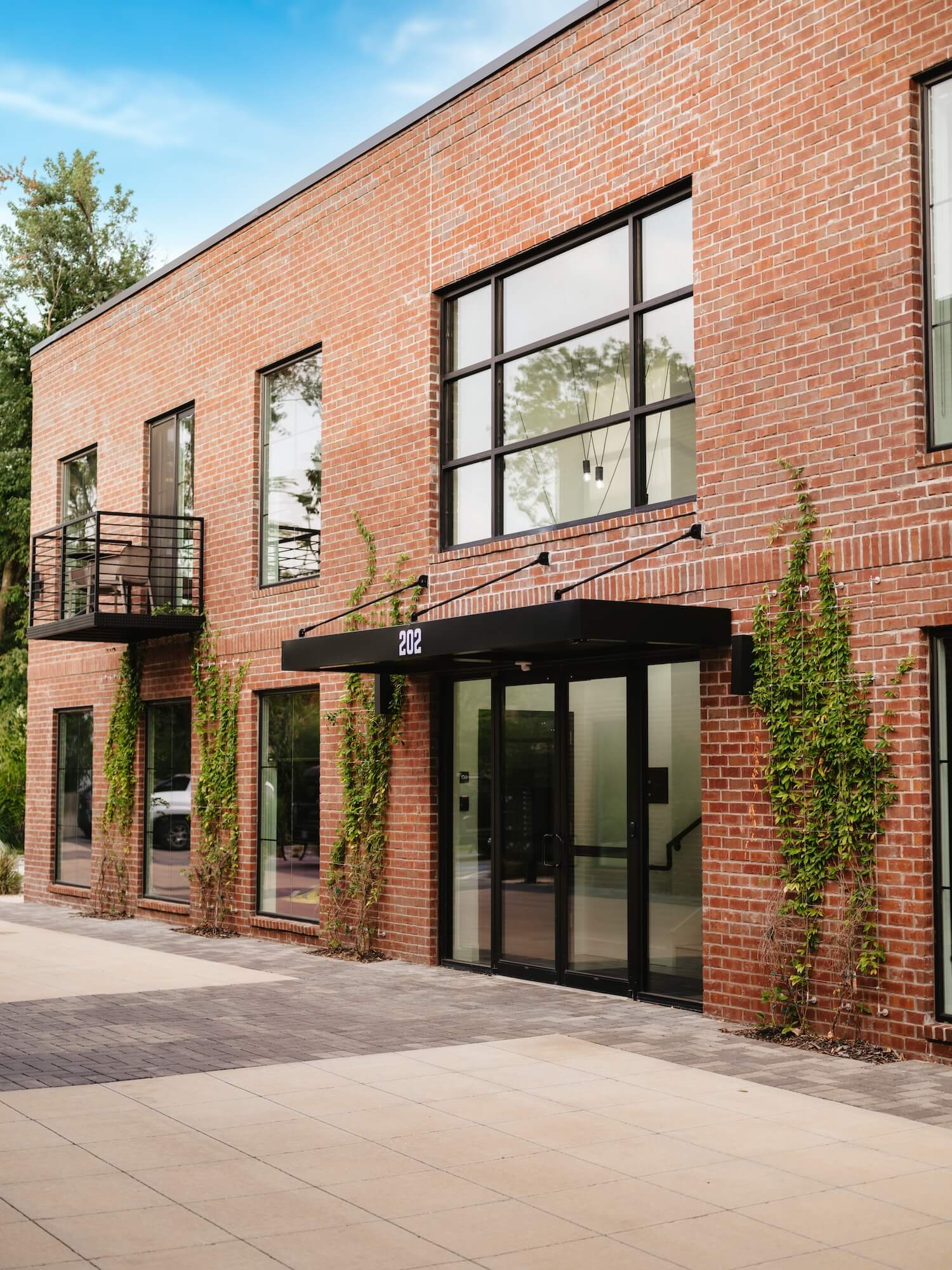 Bella Vista Single Family by Flyway Ventures | Projects